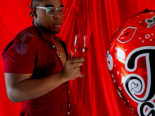 Between balloons and passion, the real gift is me