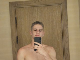 I Am A Blonde, At BongaCams People Call Me King9669, I'm 20 Years Old