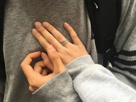 DontLookPlease