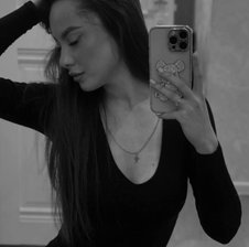 -Valeria-