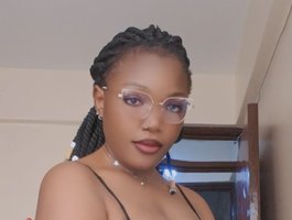 FreakyQ live cam model at BongaCams