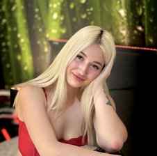 HollyTaillor