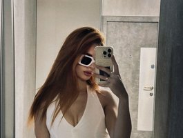 adel57 from bongacams