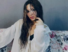 AmaraLace live cam model at BongaCams