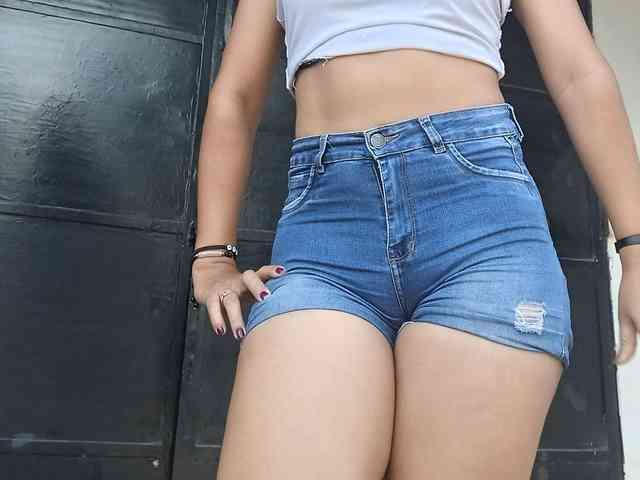 Rebeca182803
