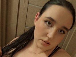 Watch vndertherxysvnBBW live on cam on BongaCams