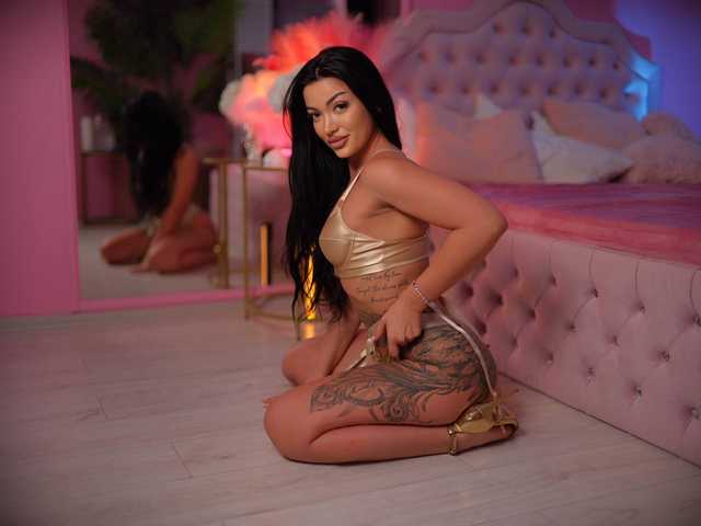 JuicyJulie