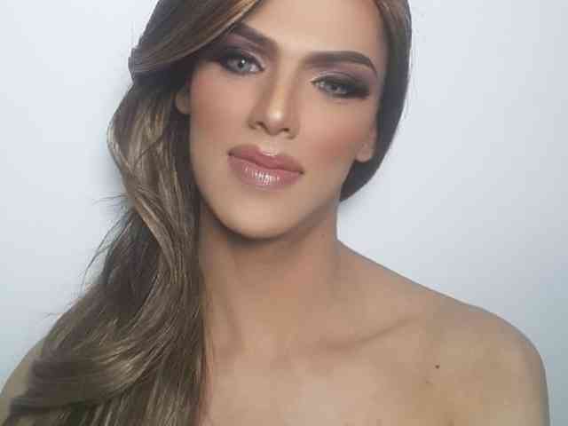 MiaColushy