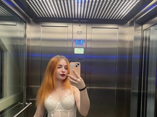 At BongaCams People Call Me Linaz And I'm 20, I'm A Sex Webcam Appealing Babe