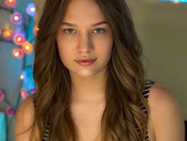 Watch IndyVi live on cam on BongaCams