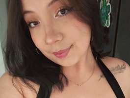 Watch NiinaLatina live on cam on BongaCams