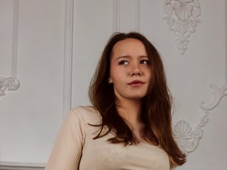 LauraEllins
