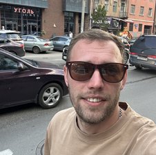 Adam071