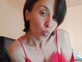 I'm 33 Years Of Age! I Am A Brunette And Bucharest Is Where I Live