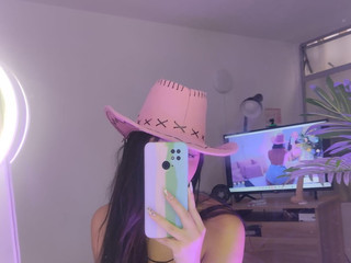 Would you like to play 🫦