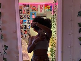 Watch Renaughty live on cam on BongaCams