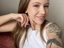 Watch CindyGrey live on cam on BongaCams