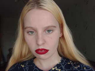 Charming-blonde