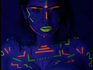 Queen Neon