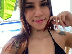 AmazingGroupHot69 - Live Cam