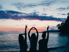 Watch triogirls2006 live on cam on BongaCams