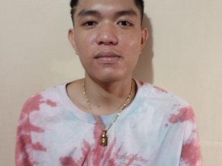 Urhugeadrian