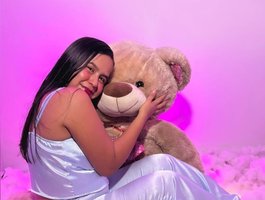squirtsweet live cam model at BongaCams