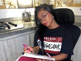 Alana-11