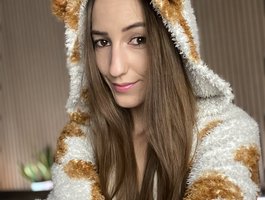 Watch nicehotjob live on cam on BongaCams