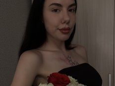Nika-kiss1