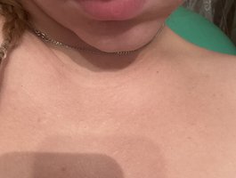 Watch Karinka555666 live on cam on BongaCams