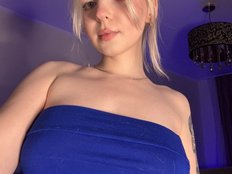 AnnyMilky - Live Cam