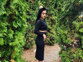 Watch MelissaNikki live on cam on BongaCams