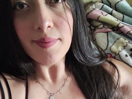 Aleja20 live cam model at BongaCams