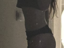 kitty-bb-a live cam model at BongaCams