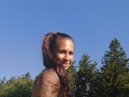 Watch Bosslady99 live on cam on BongaCams