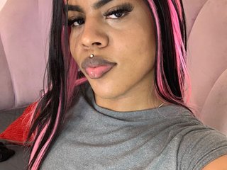 My Age Is 18 Yrs Old! I'm A Live Cam Horny Shemale! I Am A Brunette