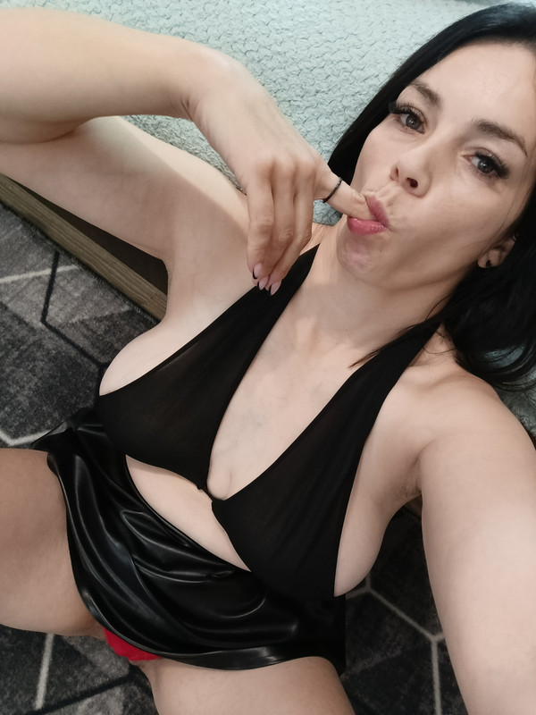 Орыс қызы оны сигуды өтінеді Сюжеті бар толық метражды түрік порно фильмдері