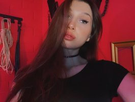 mollyinyourmind from bongacams