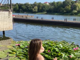Watch SarraFox live on cam on BongaCams