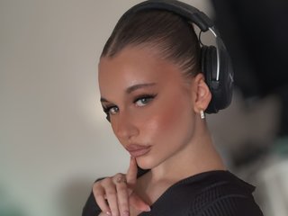 I'm A Camming Delightful Chick And My Age Is 18 Years Old