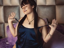 samantha-js from bongacams