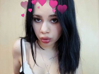 I'm A Webcam Sensual Female And My BongaCams Name Is HeyElli