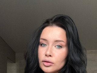 Look into those eyes