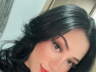 👑🖤QUEEN IN BLACK🖤👑