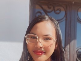 PrettyLie webcam model