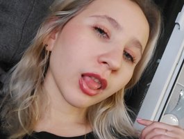 christina-5 from bongacams