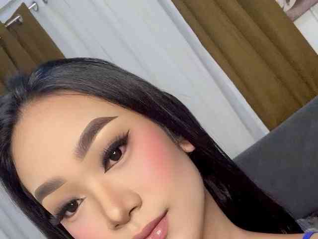 TsAsianHugeCockXx