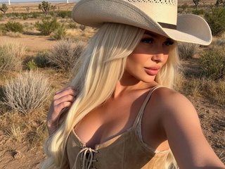 I Am A Blonde And A Live Webcam Gorgeous Hottie Is What I Am
