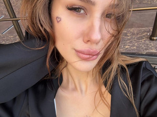 wanna play with me ?